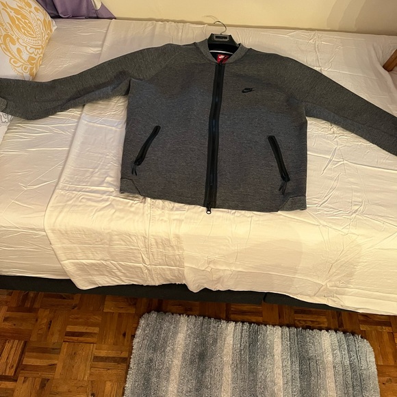 XL Nike Grey Light weight jacket - Picture 4 of 6